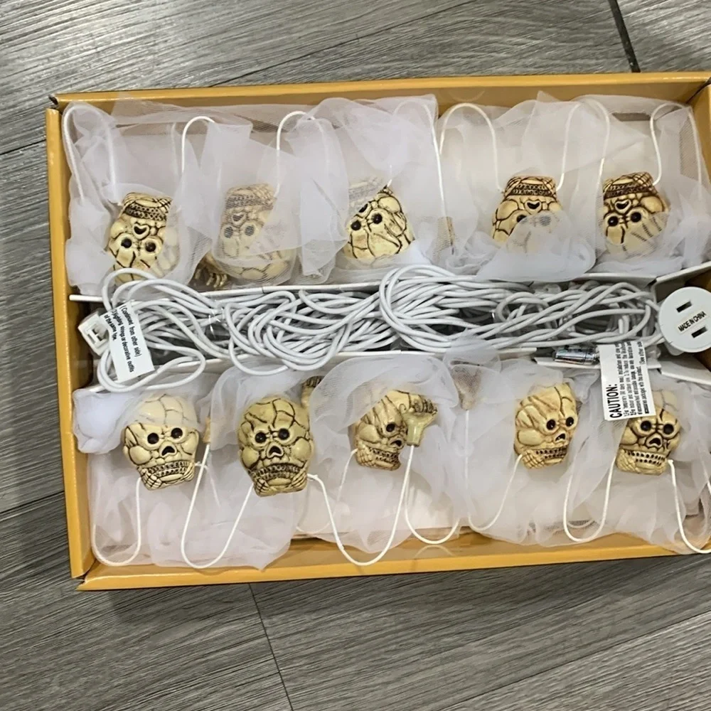 Spooky Village Skeleton Lights New Open Box